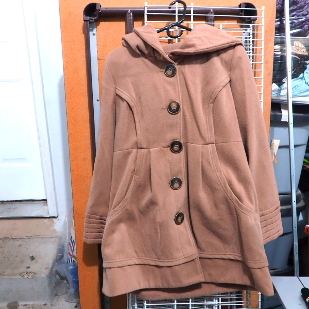 Tan Jolt Coat Size L
